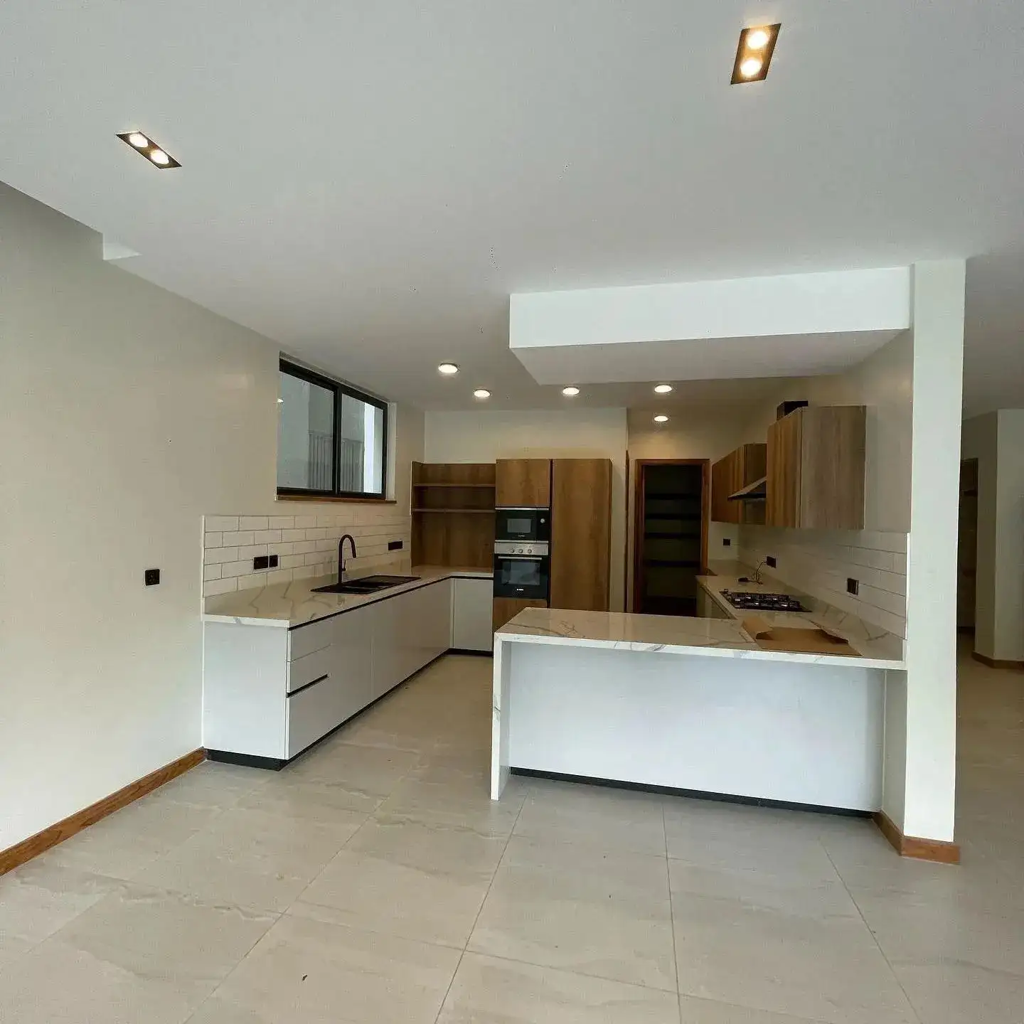 Modern 4 Bedroom Apartment with an Additional DSQ To Let in Westlands Image