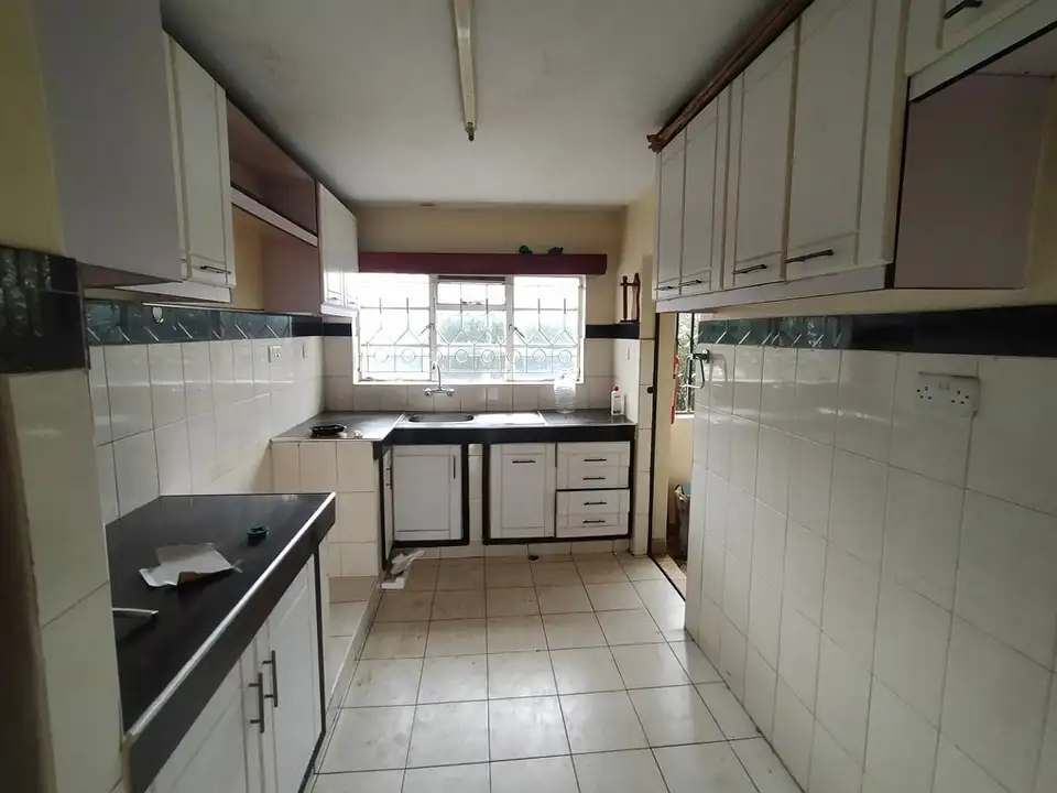  spacious 2 bedroom apartment to let madaraka Image