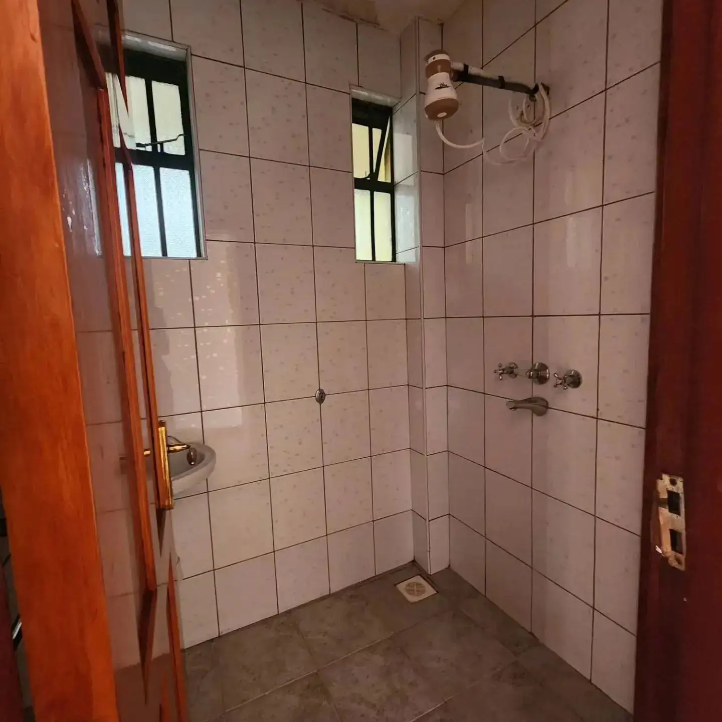 3 bedroom apartment to let in Kileleshwa.  Image