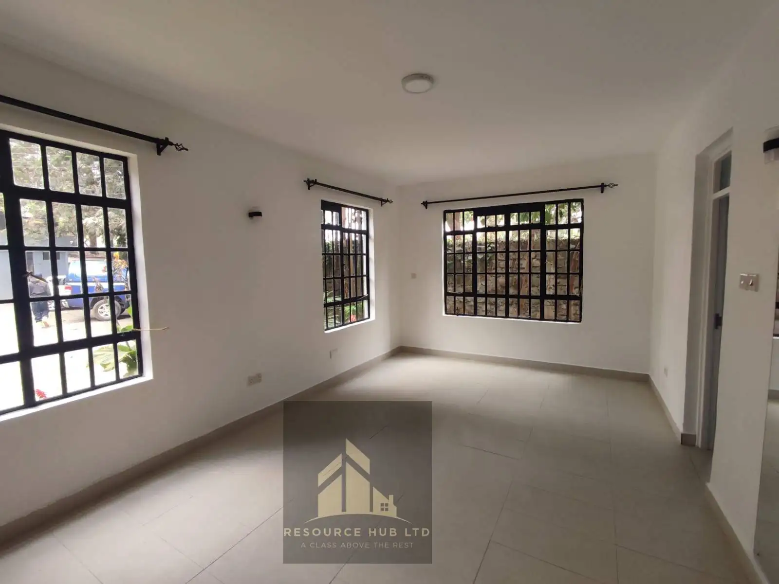 3 bedroom apartment to let in Karen. Image