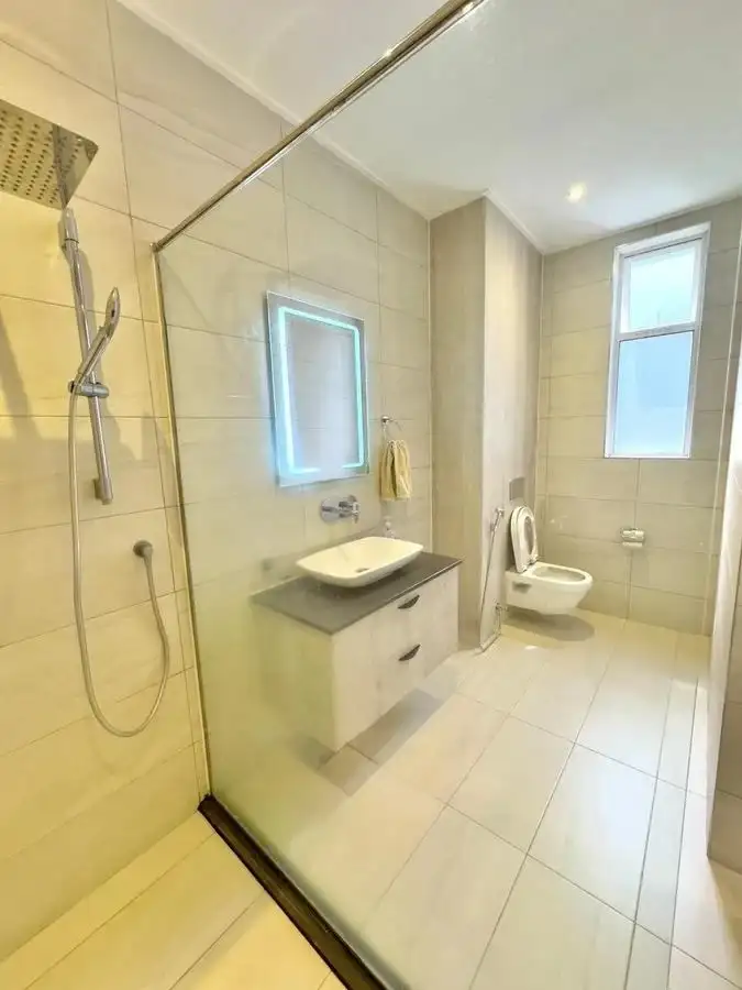 2 Bedroom Apartment With Ensuite For Rent In Rhapta Road, Westlands Image