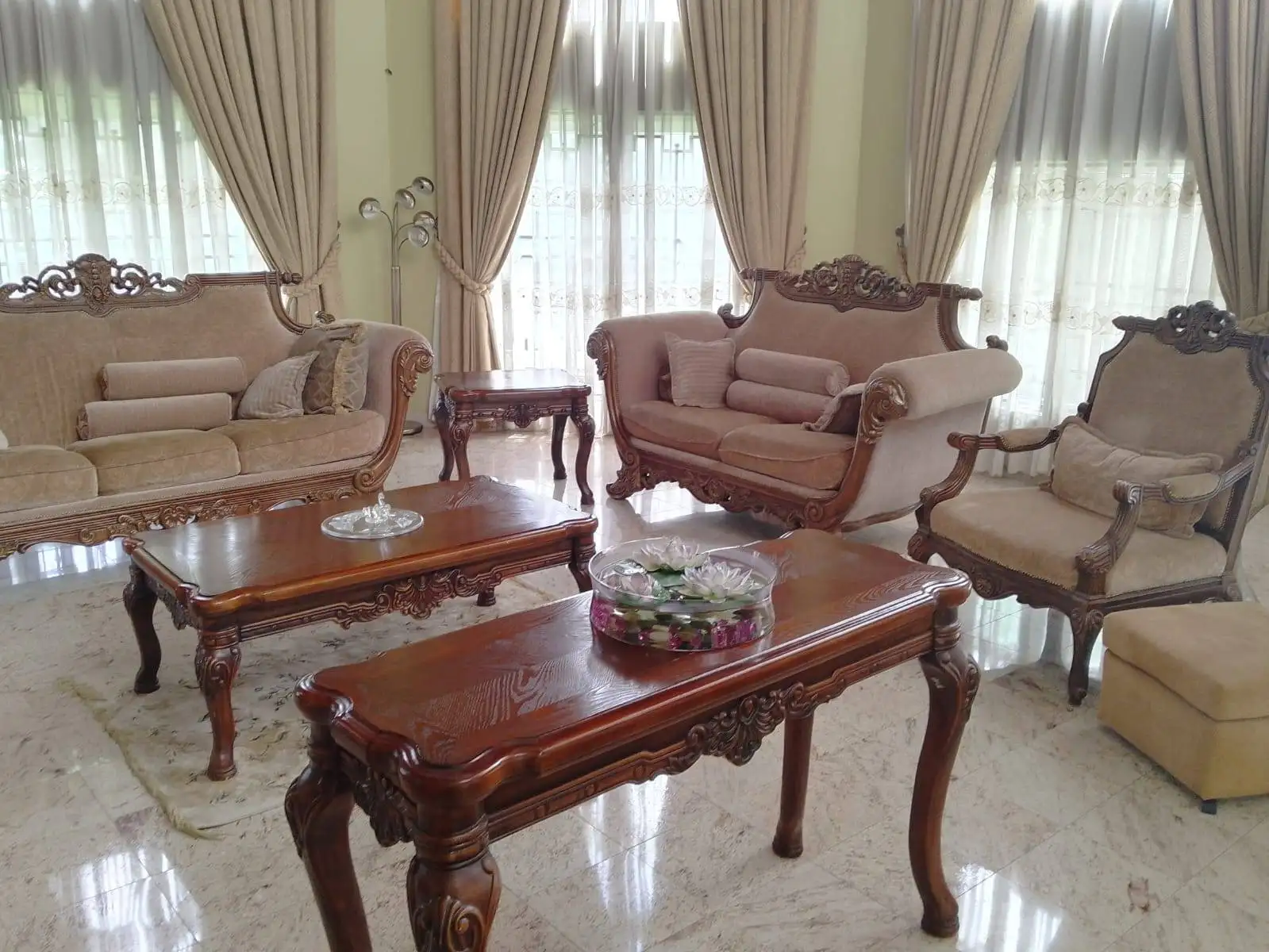 6 Bedroom Maisonette For Sale in Nyari Estate Image