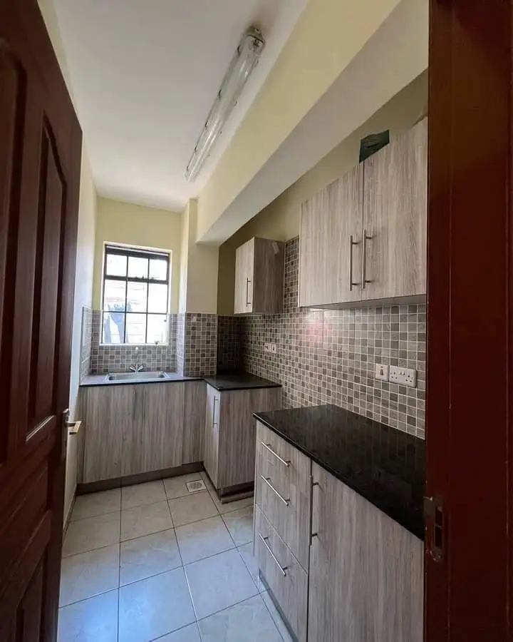  spacious 1 bedroom apartment to let in Ngong rd Image