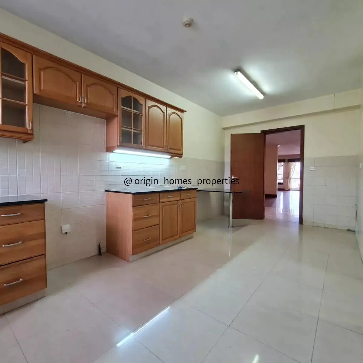 Spacious 3-Bedroom Apartment Plus Detached DSQ For Sale In Riverside Image