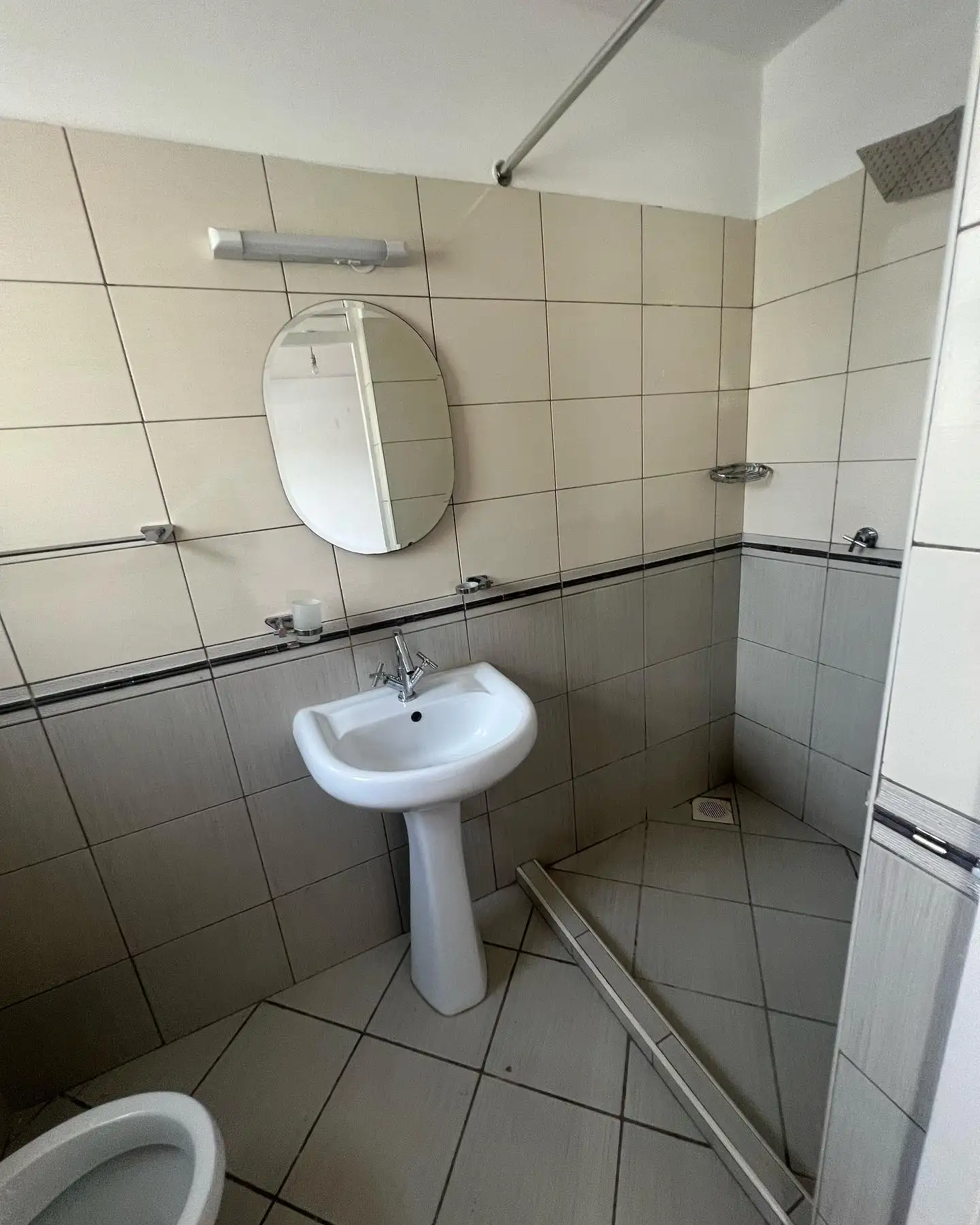 2 bedroom apartment to let in Kilimani near yaya centre. Image