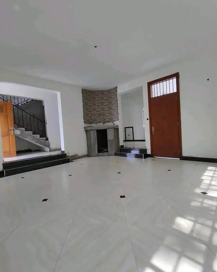 4 bedroom plus 2 dsqs townhouse for sale in Ongata Rongai Image