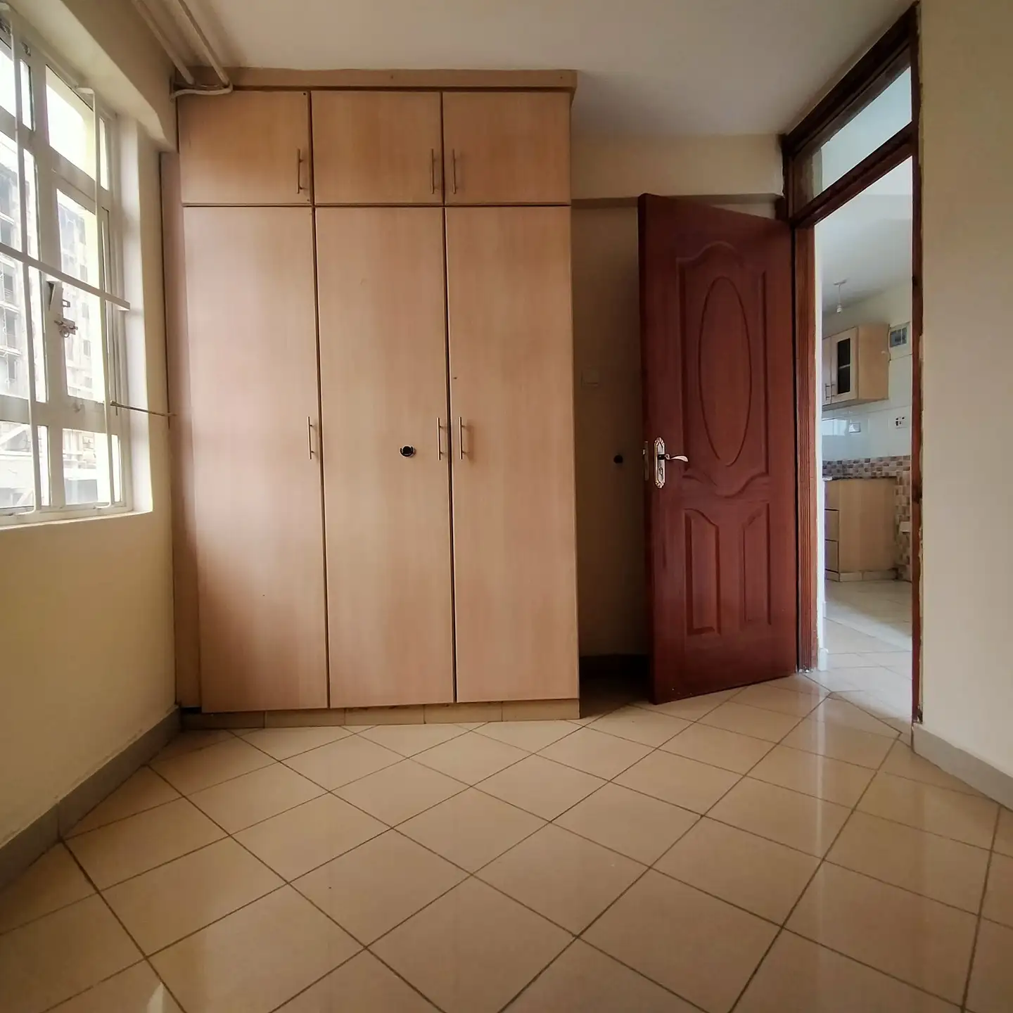 1 bedroom apartment to let South B Image