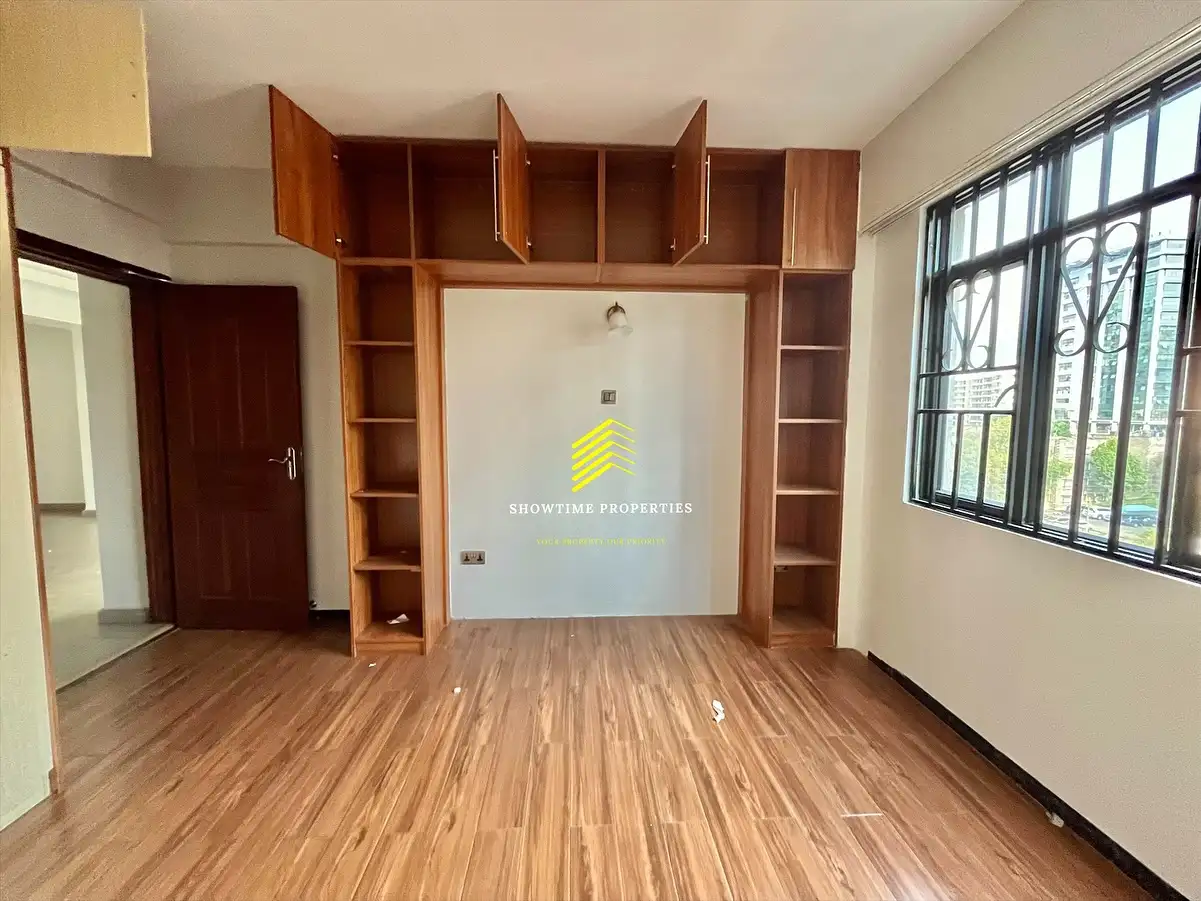 Spacious 2 bedroom apartment Master en-suite to let in Kilimani Image