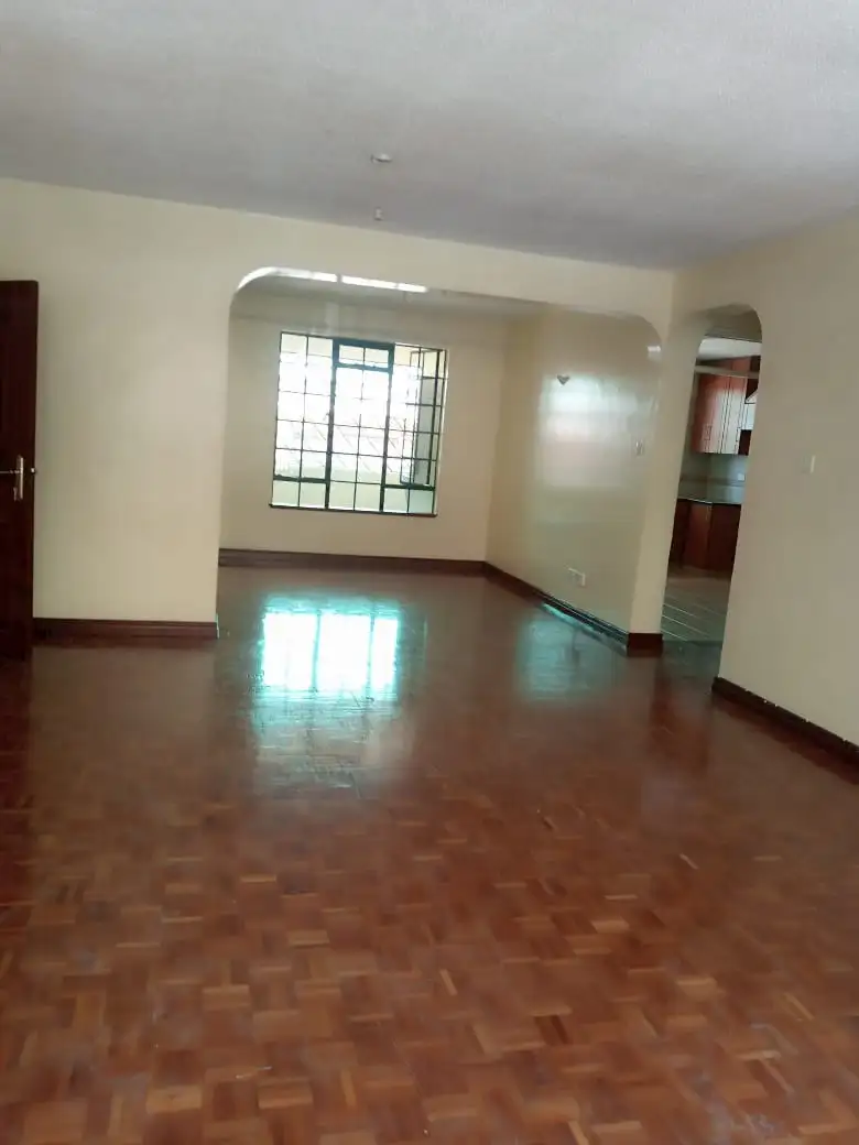 3 bedroom apartment plus Dsq to let in Lavington Image