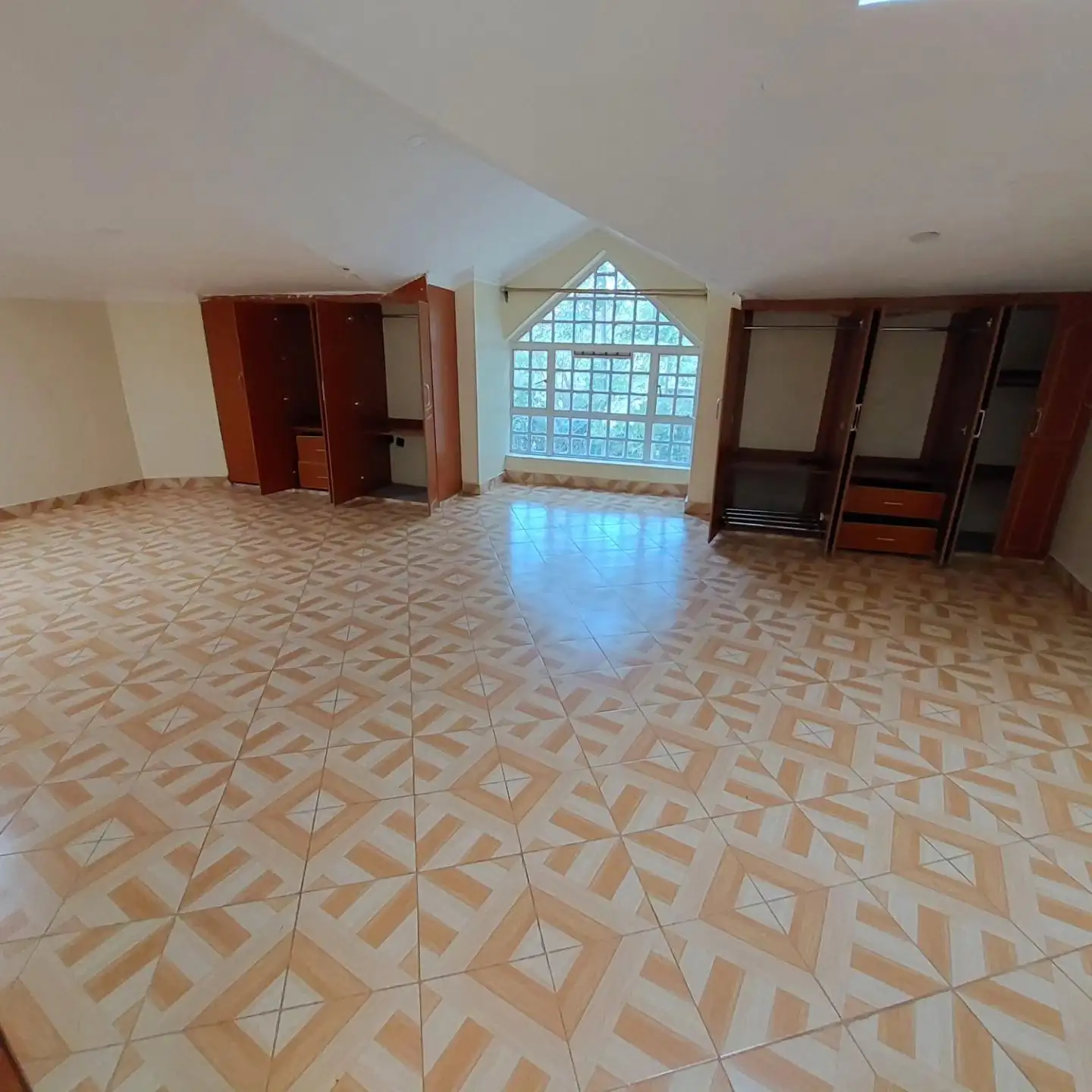 4 bedroom maisonette to let in Membly Estate, Ruiru. Image