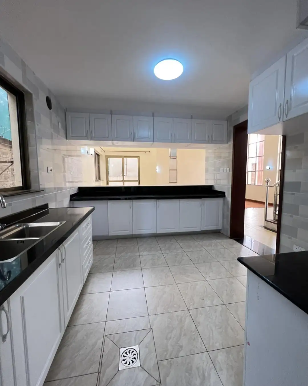 5 Bedroom Townhouse to let in Lavington. Image