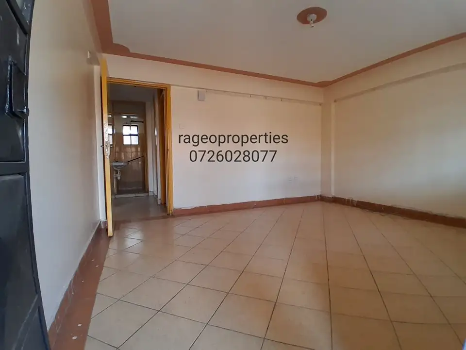 Spacious 2 bedroom apartment to let south B Image