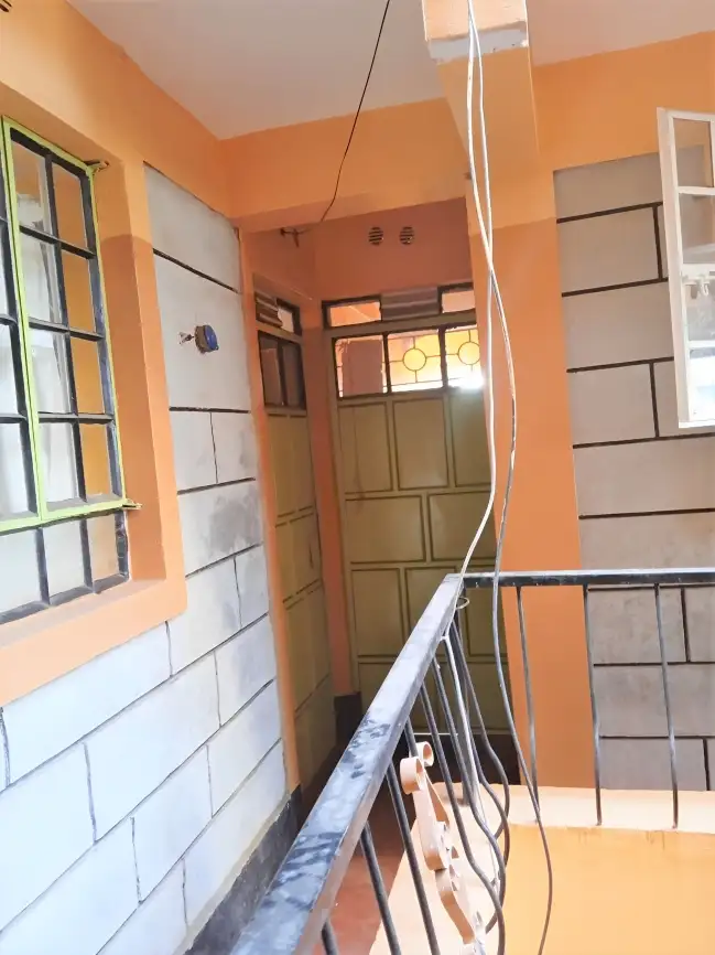 Double room with a toilet Image
