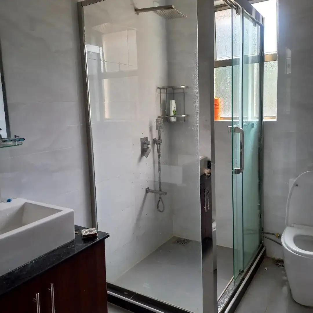 5 bedroom maisonette to for sale in Lavington  Image