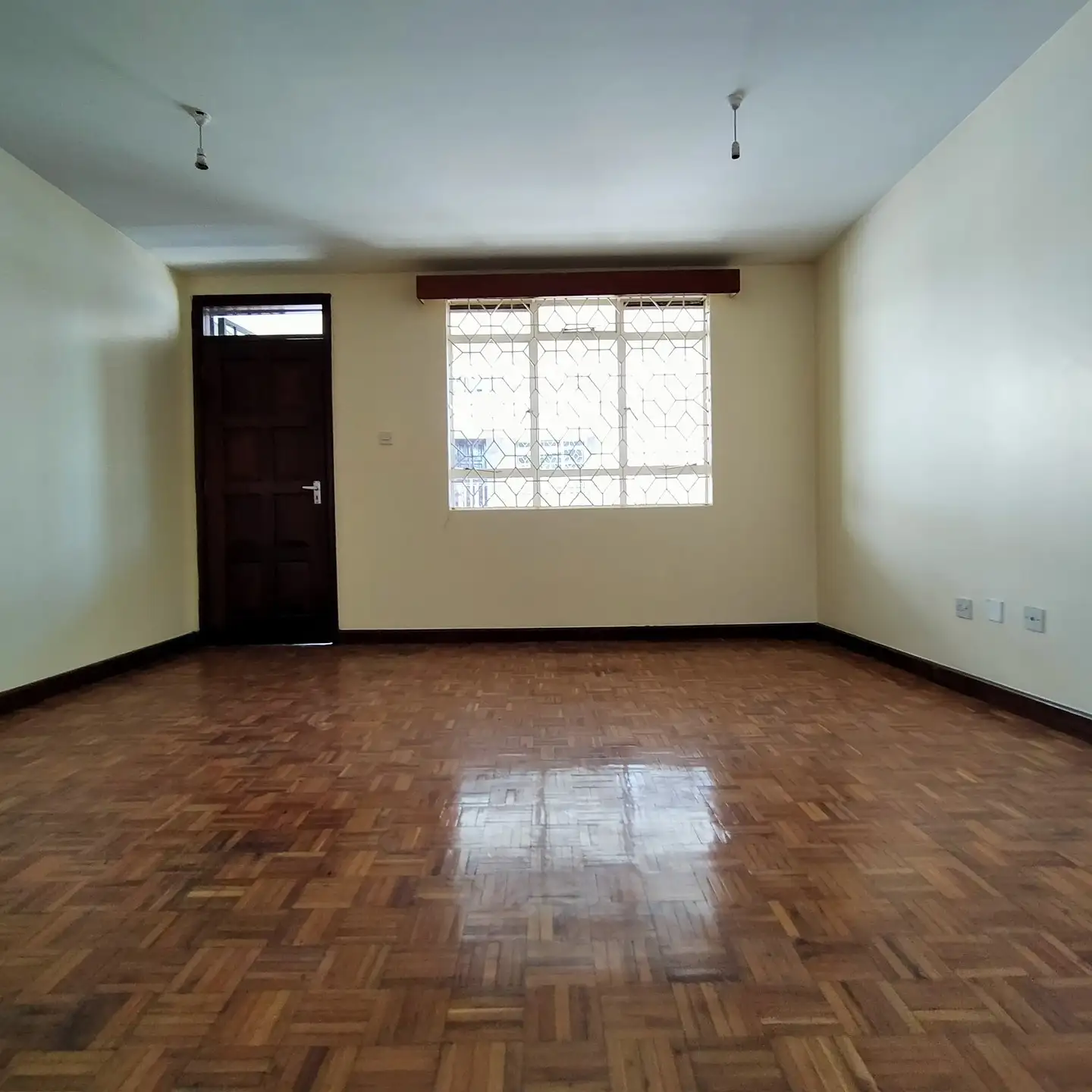 spacious 3 bedroom apartment with sq to let imara daima Image