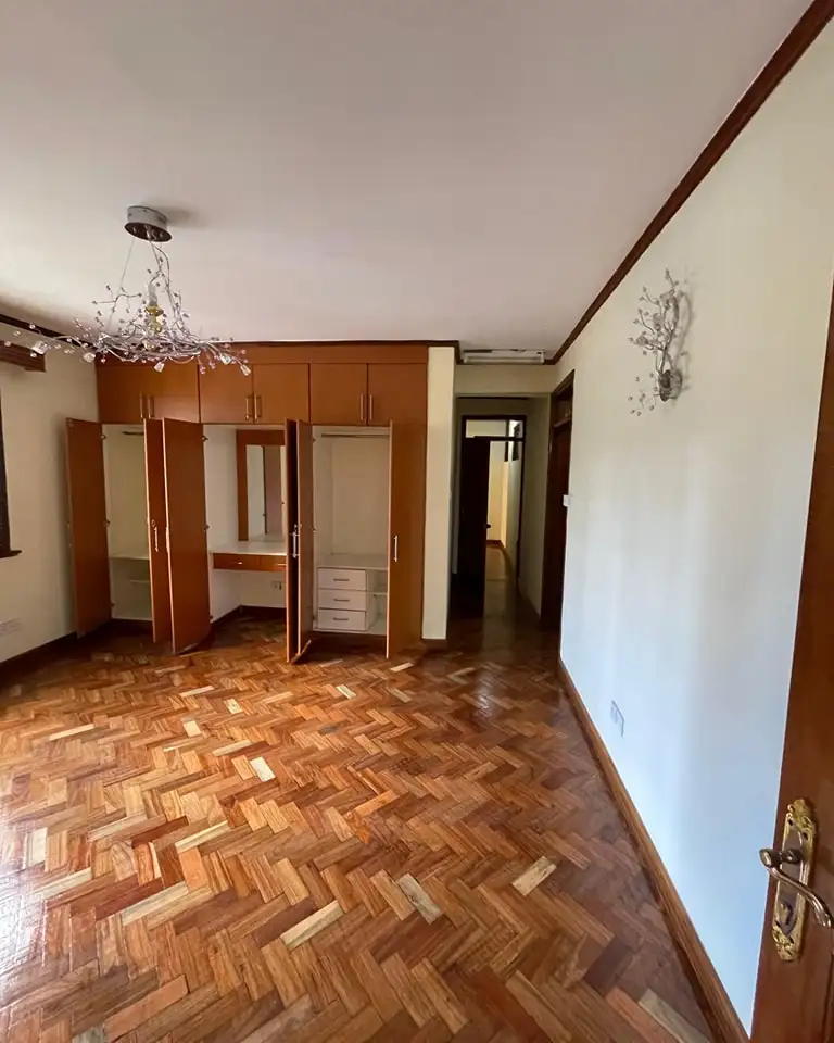 3 Bedroom Apartment To Let in Riverside Image
