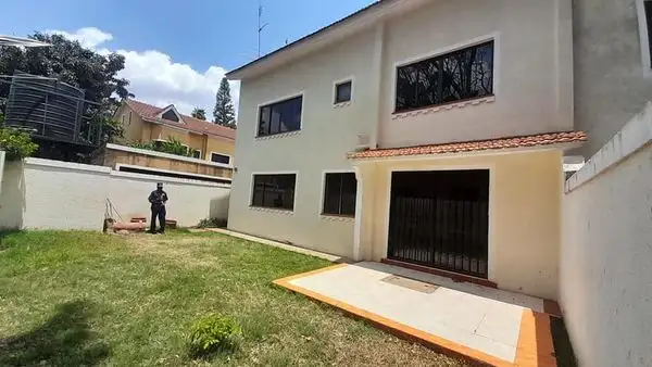 4 bedroom townhouse to let in Lavington Image