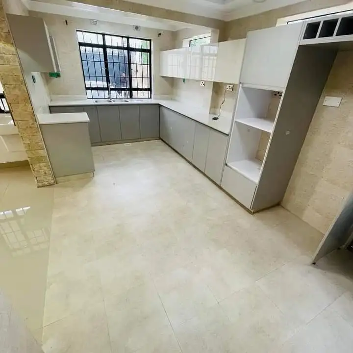 4 bedroom maisonette for sale in Ruiru. Image