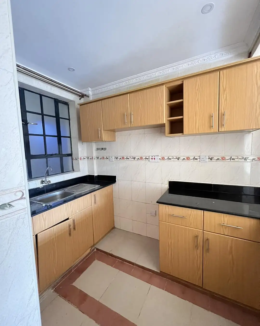 Spacious modern 2 bedroom apartment to let in Westlands Image