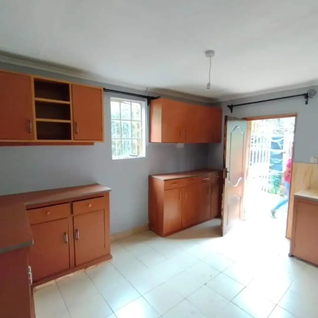 3 bedroom bungalow to let in Kerarapon Image