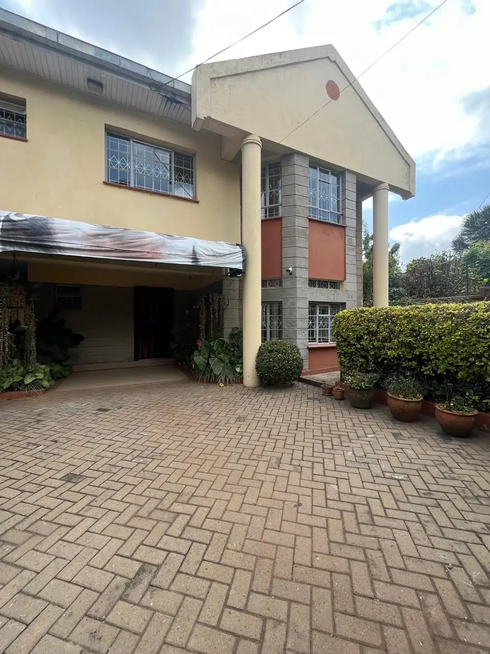 5 bedroom maisonette Plus DSQ for Rent in Lavington Image