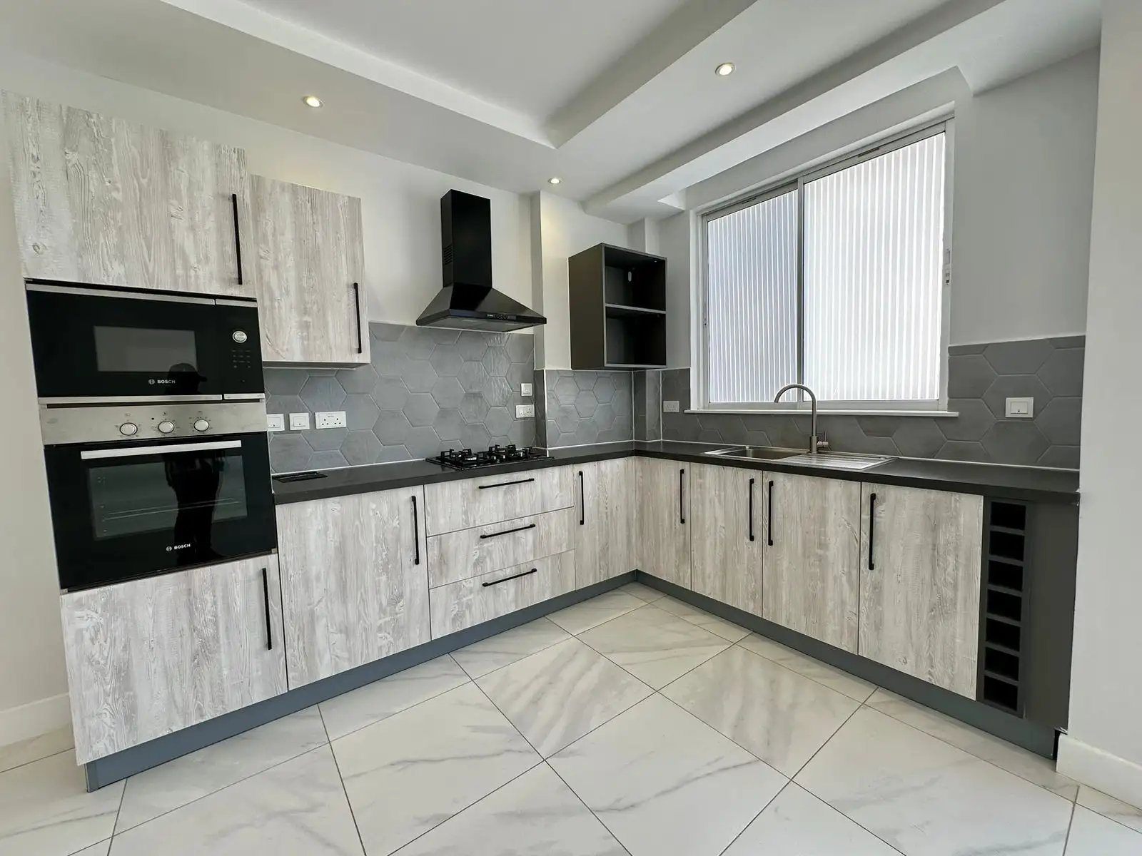 1 Bedroom Apartment ensuite fir rent in Westlands Image