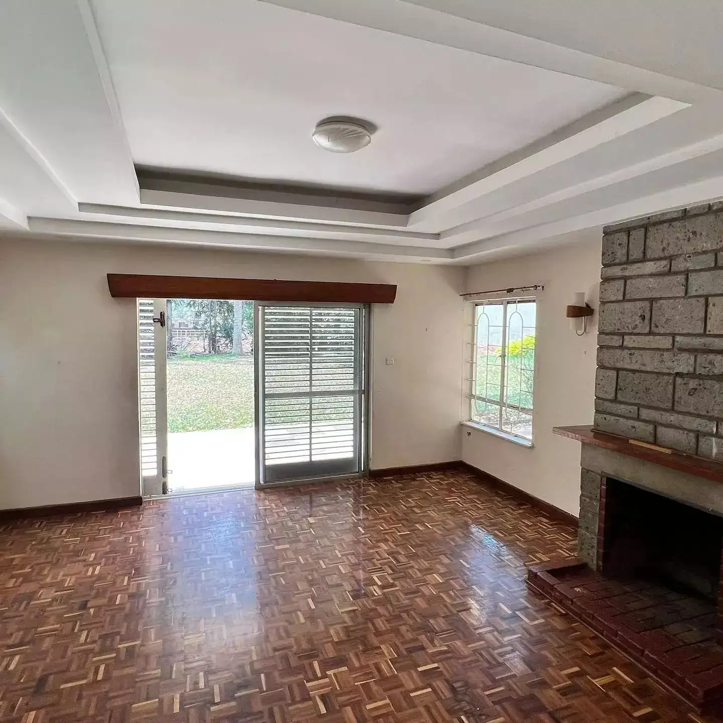 charming 4-bedroom bungalow  to let in Lavington Image