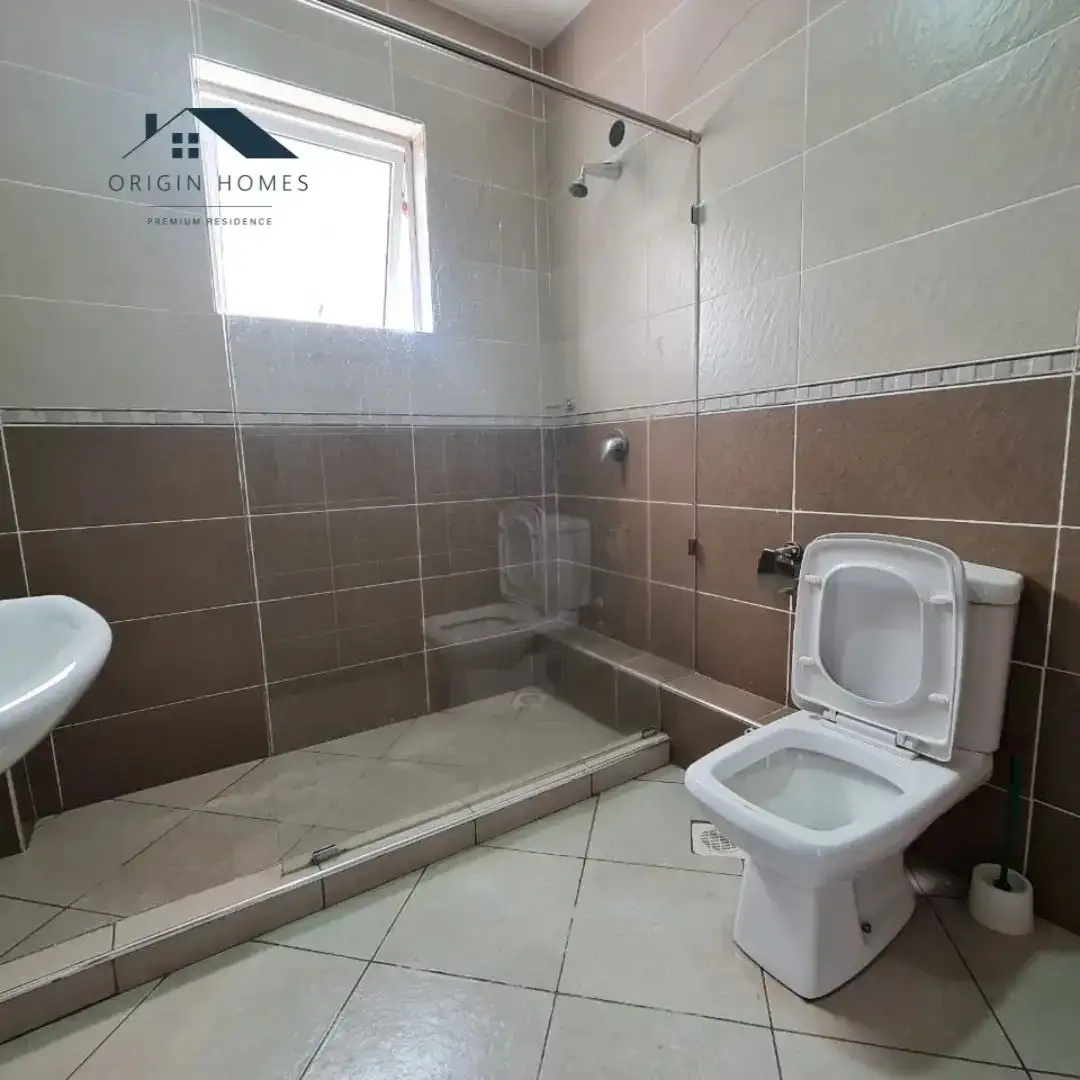 Spacious 3 Bedroom Penthouse Apartment plus dsq to Let in Westlands Image