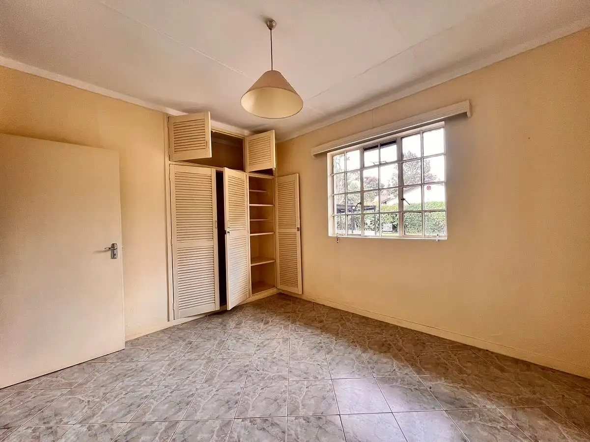 5 bedroom bungalow plus Dsq to let in Loresho Image