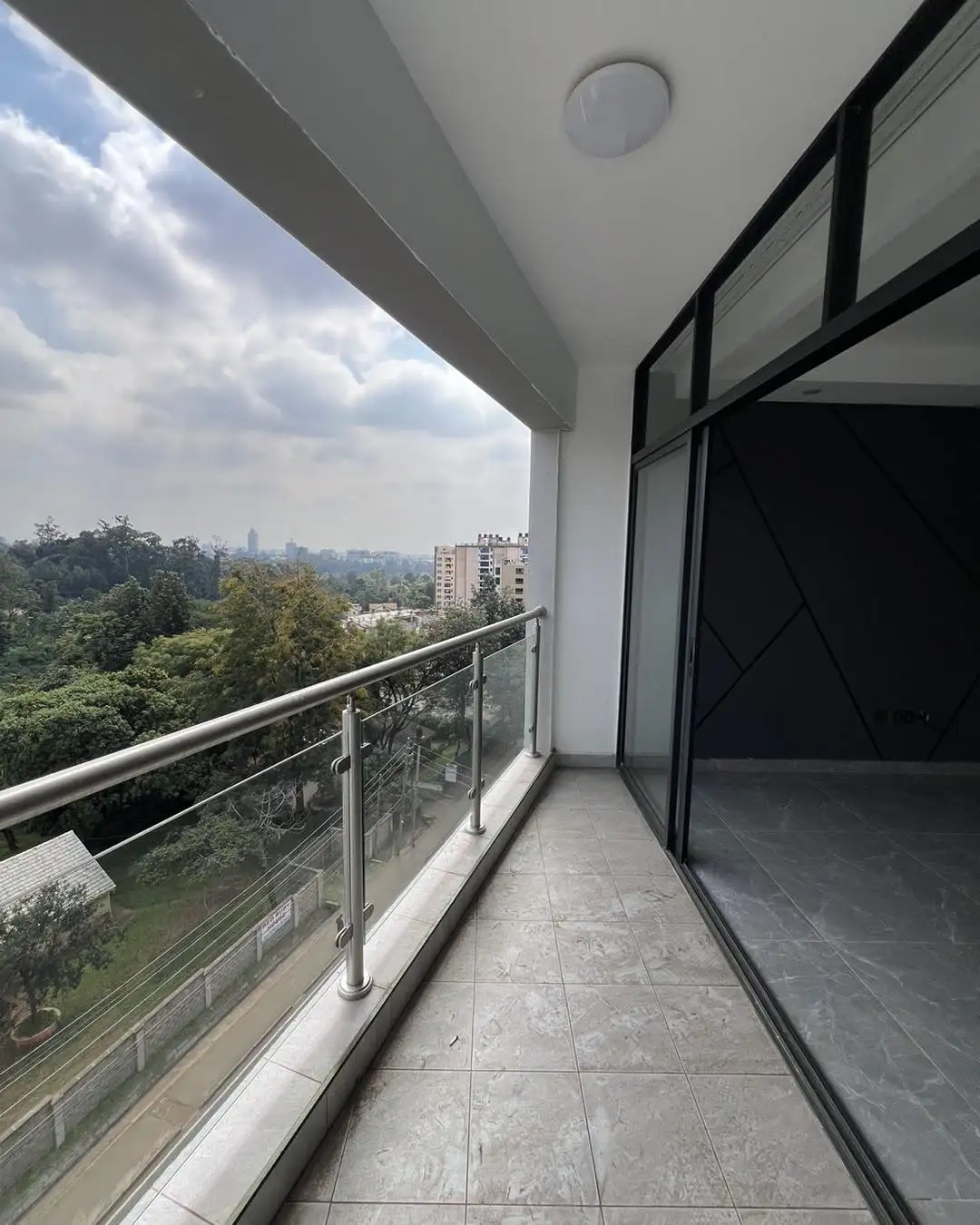 Spacious modern 2 bedroom apartment to let in kileleshwa Image