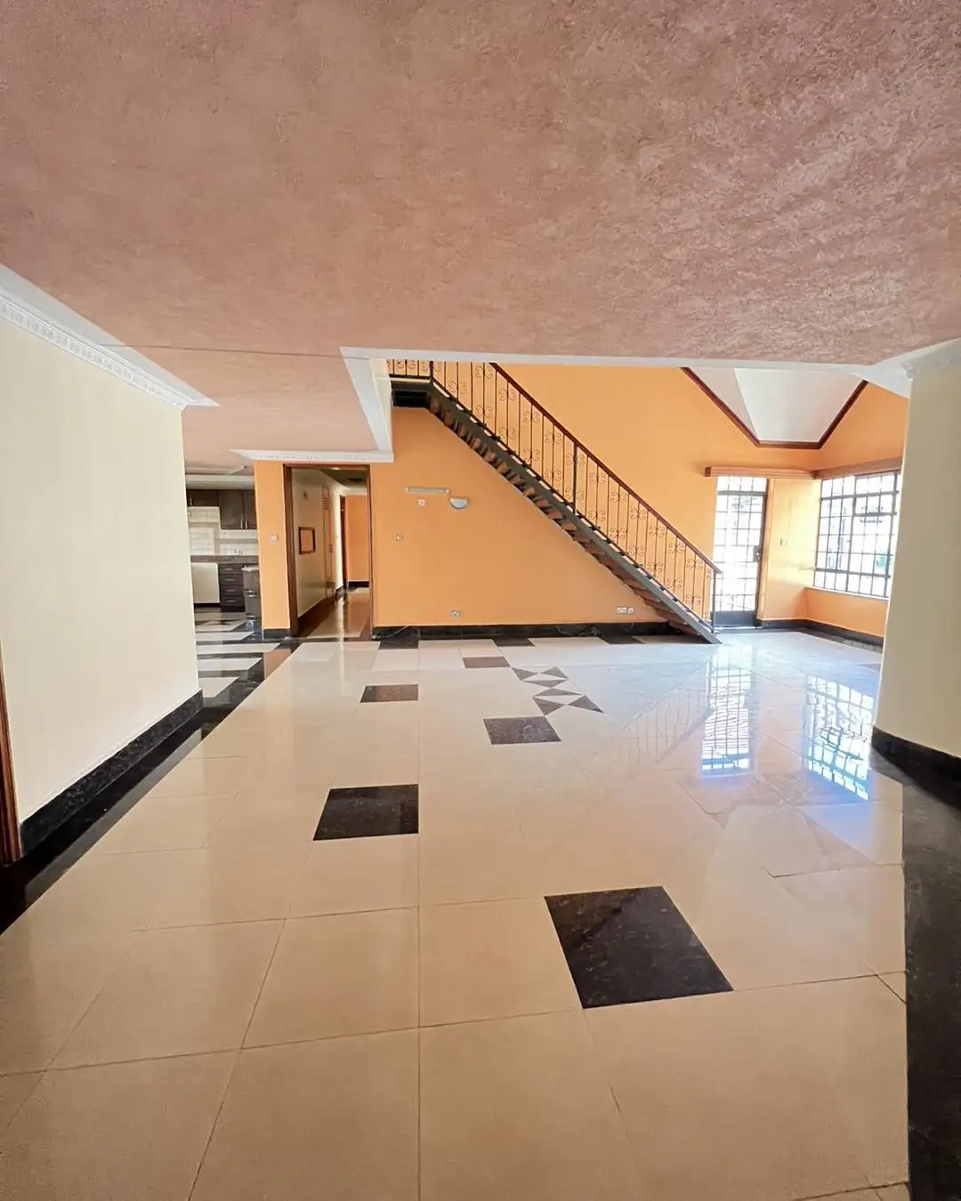 6 bedroom duplex to let in Kileleshwa Image