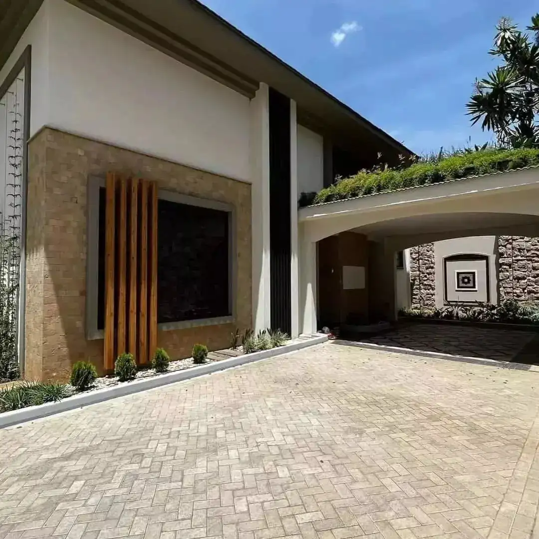 New & Modern 5 Bedroom Town House in Lavington For Rent In Lavington Image