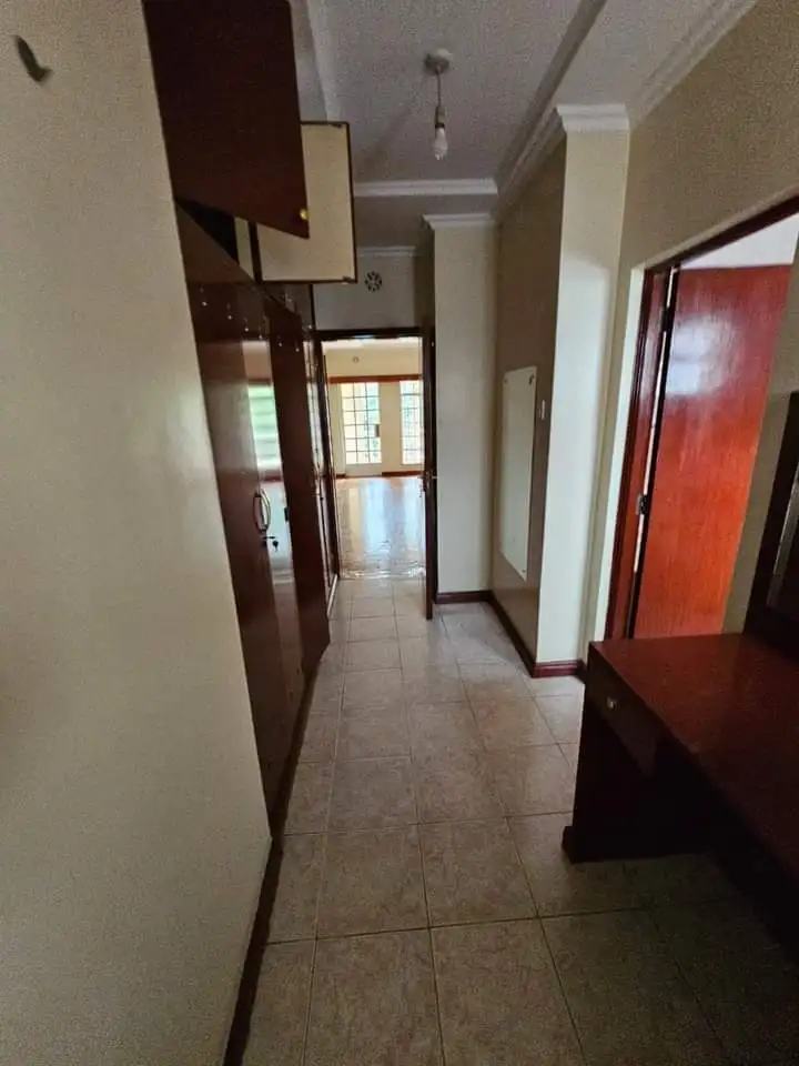 4 bedroom maisonette for rent in Lavington Image