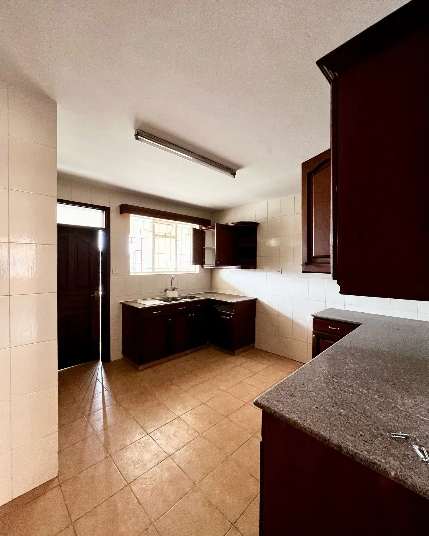 3 bedroom apartment to let in kasarani, off ngong rd. Image