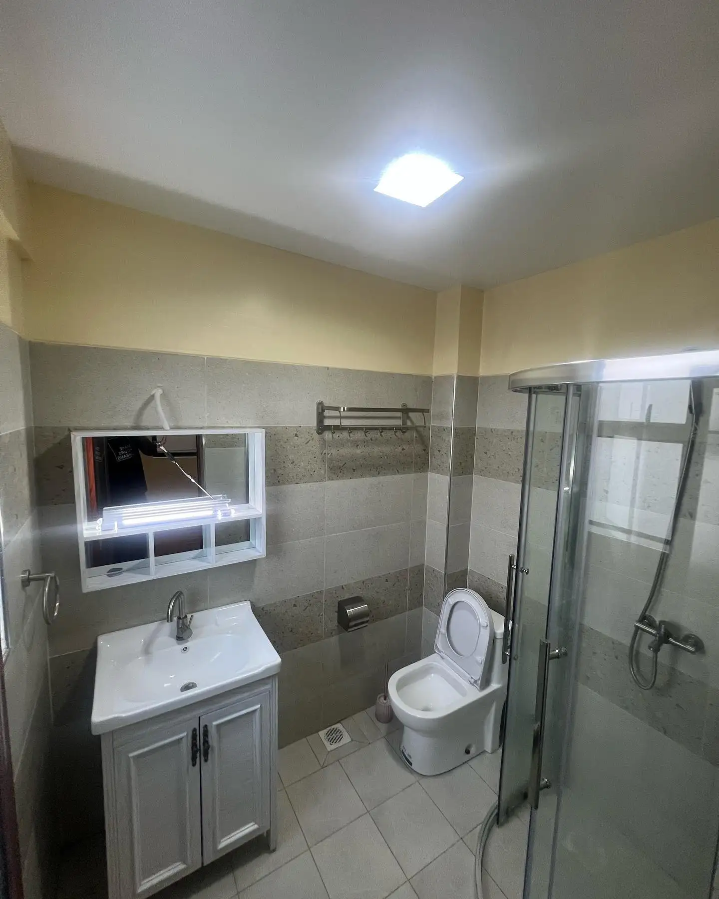 Executive 3 bedroom apartment for sale in Kileleshwa, Laikipia road. Image