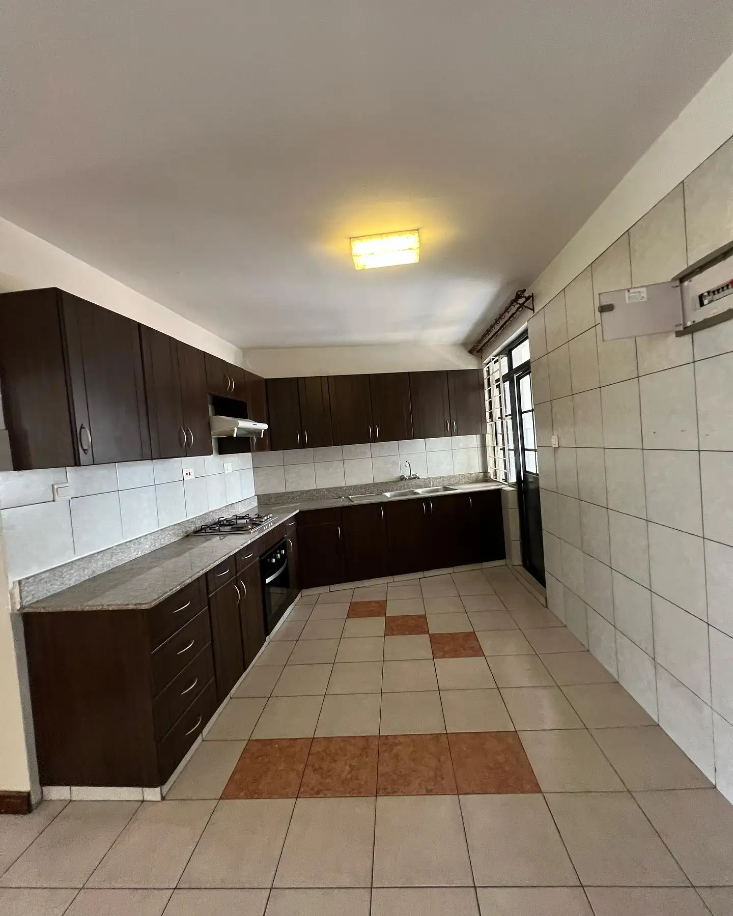 2 bedroom apartment to let in Kilimani. Image