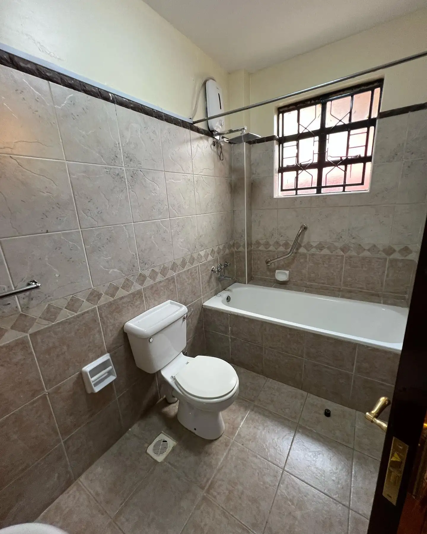 3 bedroom apartment to let in Kilimani. Image