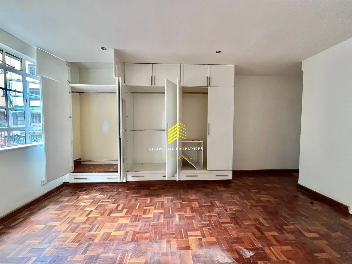 Spacious 3 bedroom apartment + Dsq to let in Lavington Image