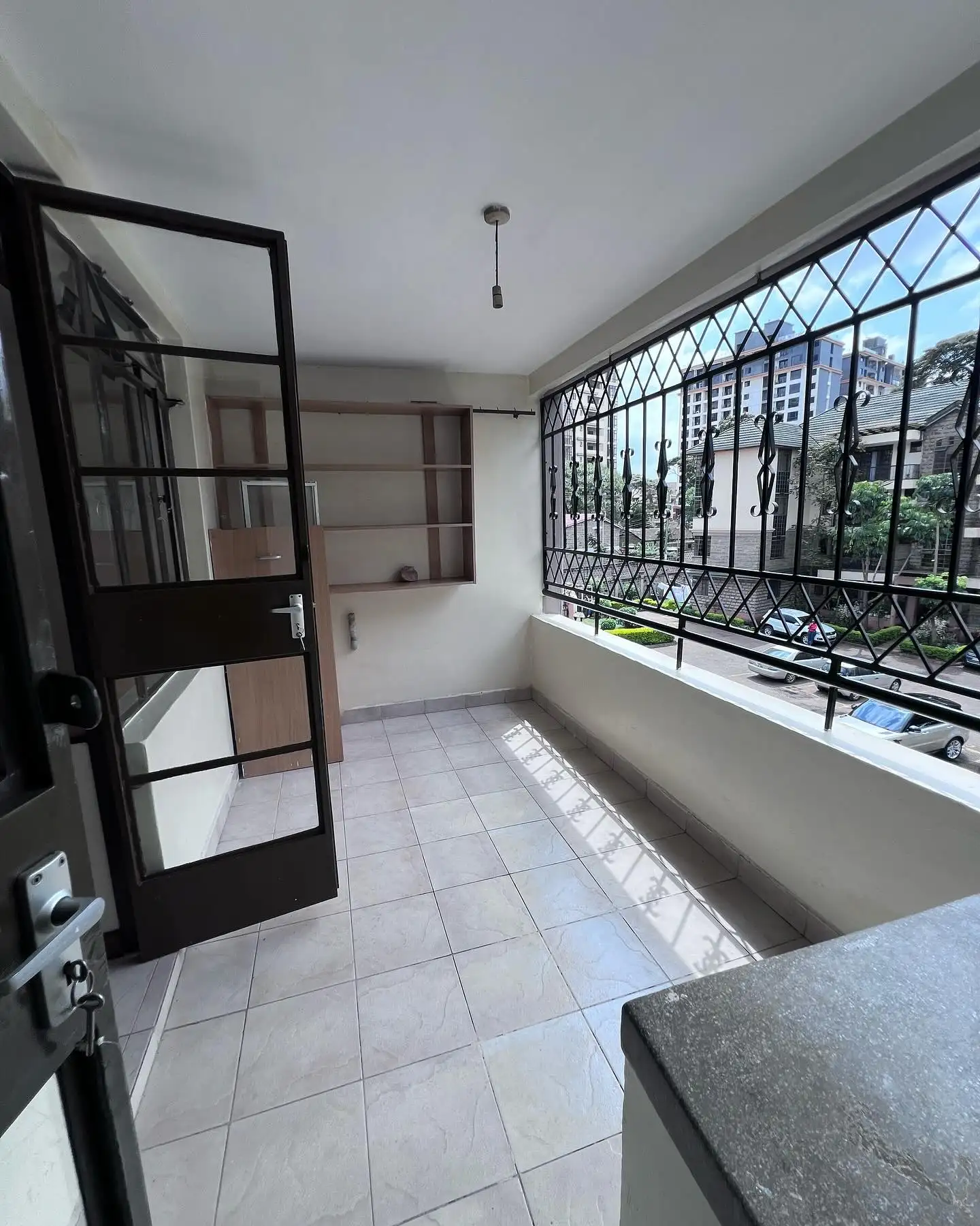 Executive 3 Bedroom Apartment Plus DSQ To Let in Kileleshwa Image