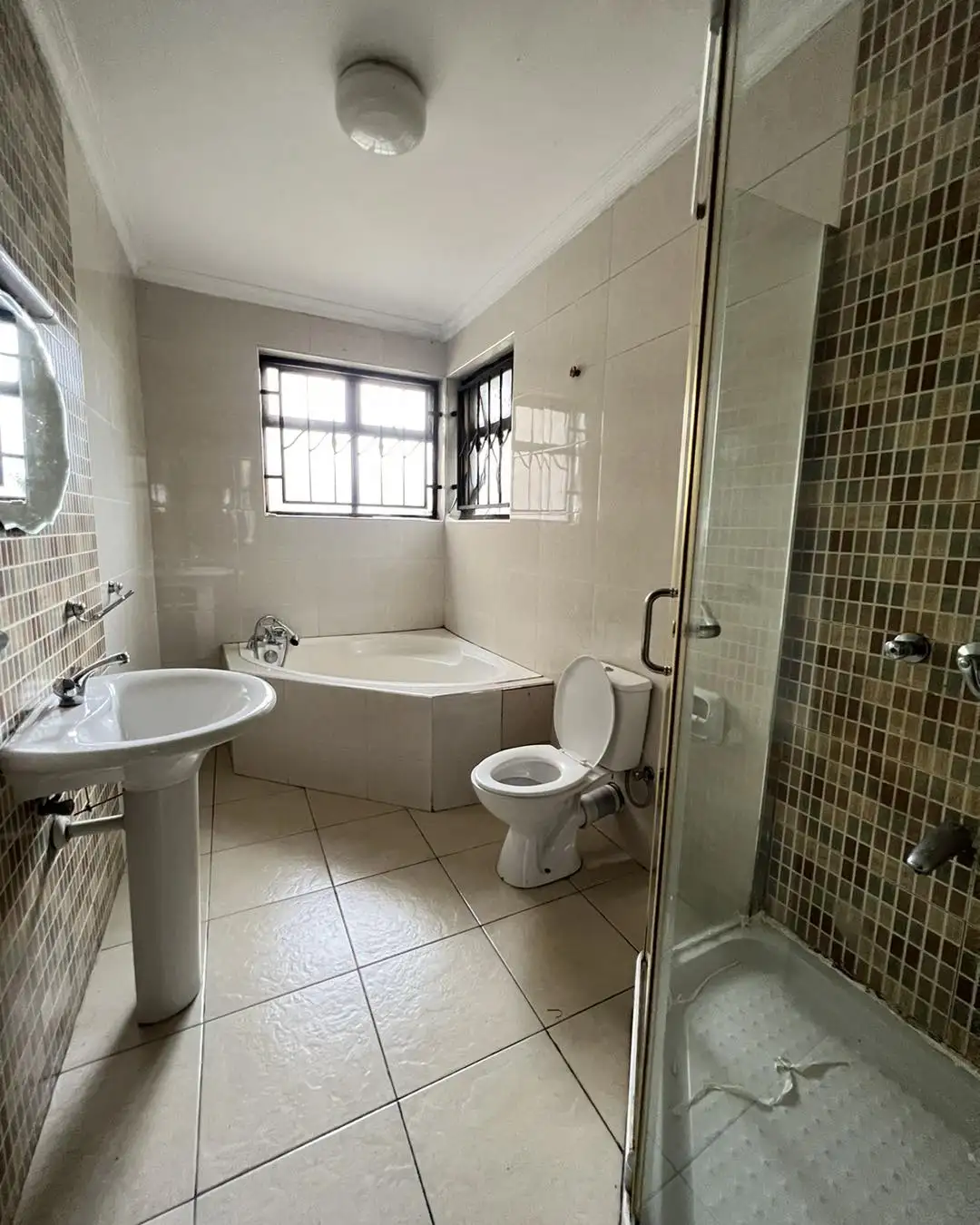 3 bedroom apartment to let in Kilimani Image