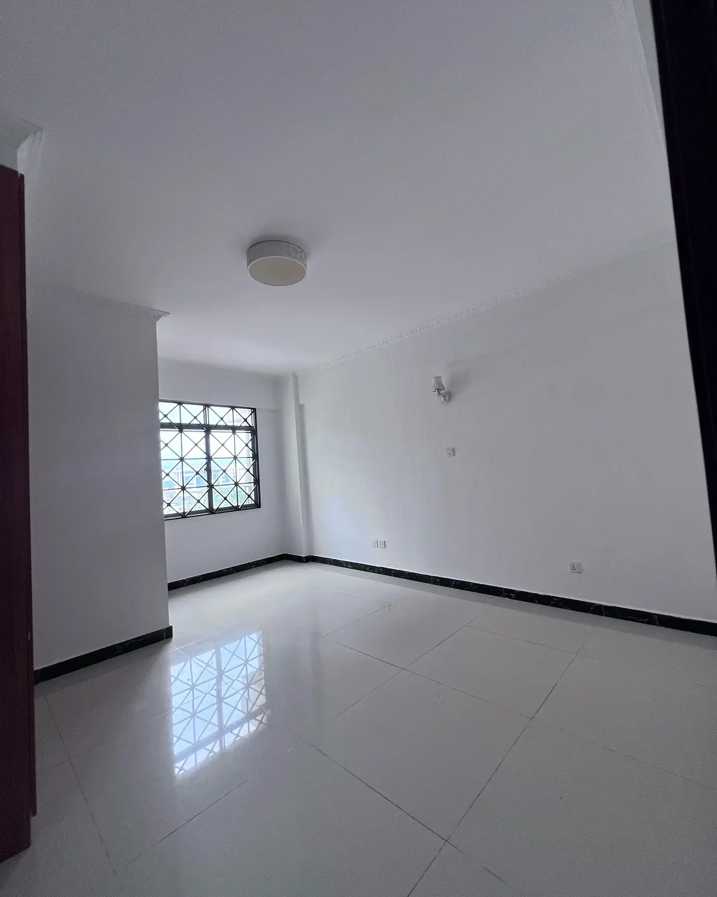 Executive 4 bedroom Apartment To Let in Kilimani Image