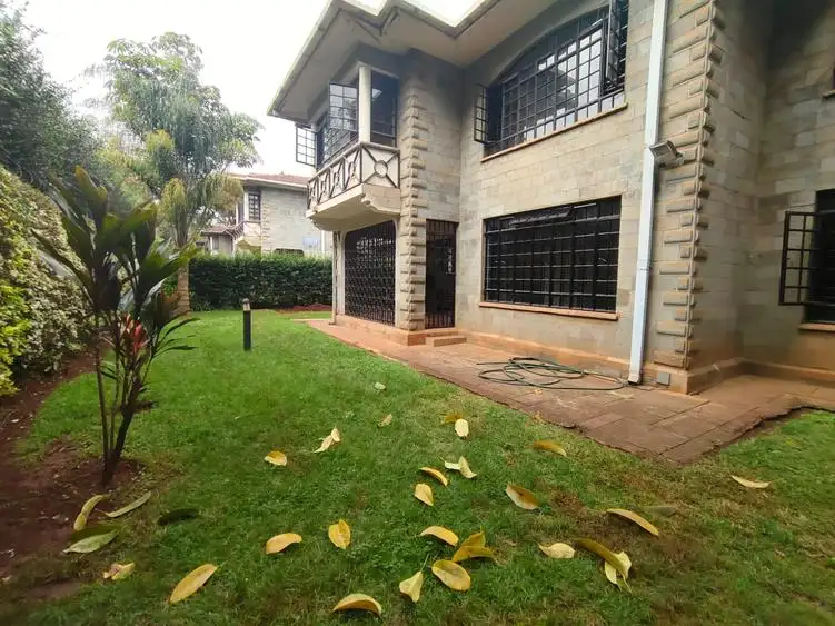 5 Bedroom Maisonette To let in Lavington Image