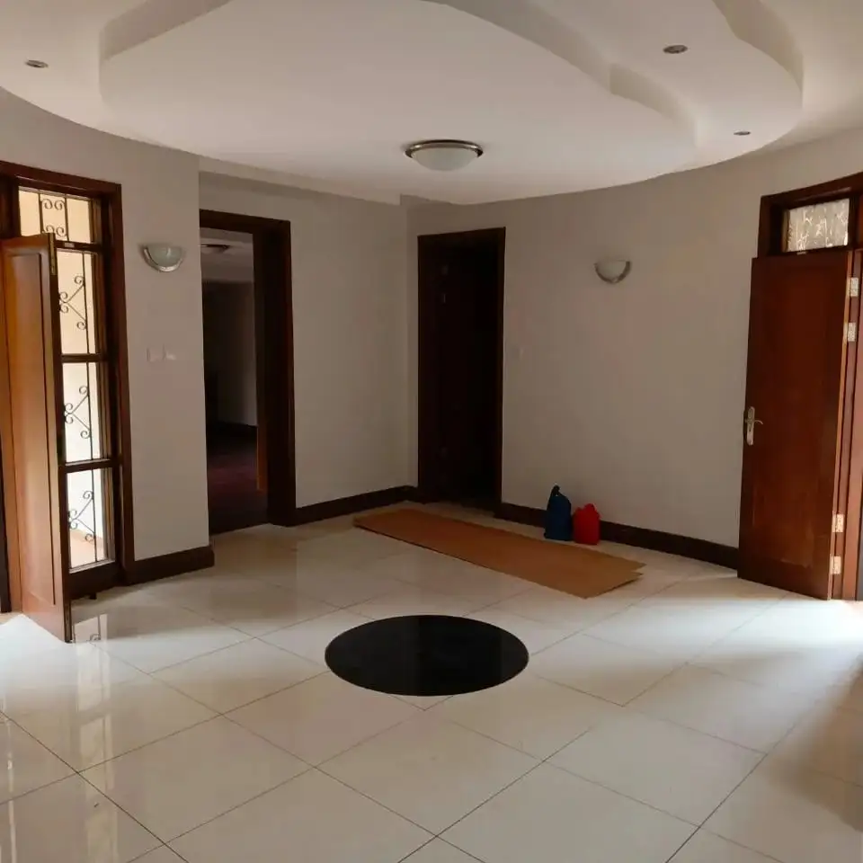 Modern 4 Bedroom Maisonette Plus Dsq To Let in Nyari Image