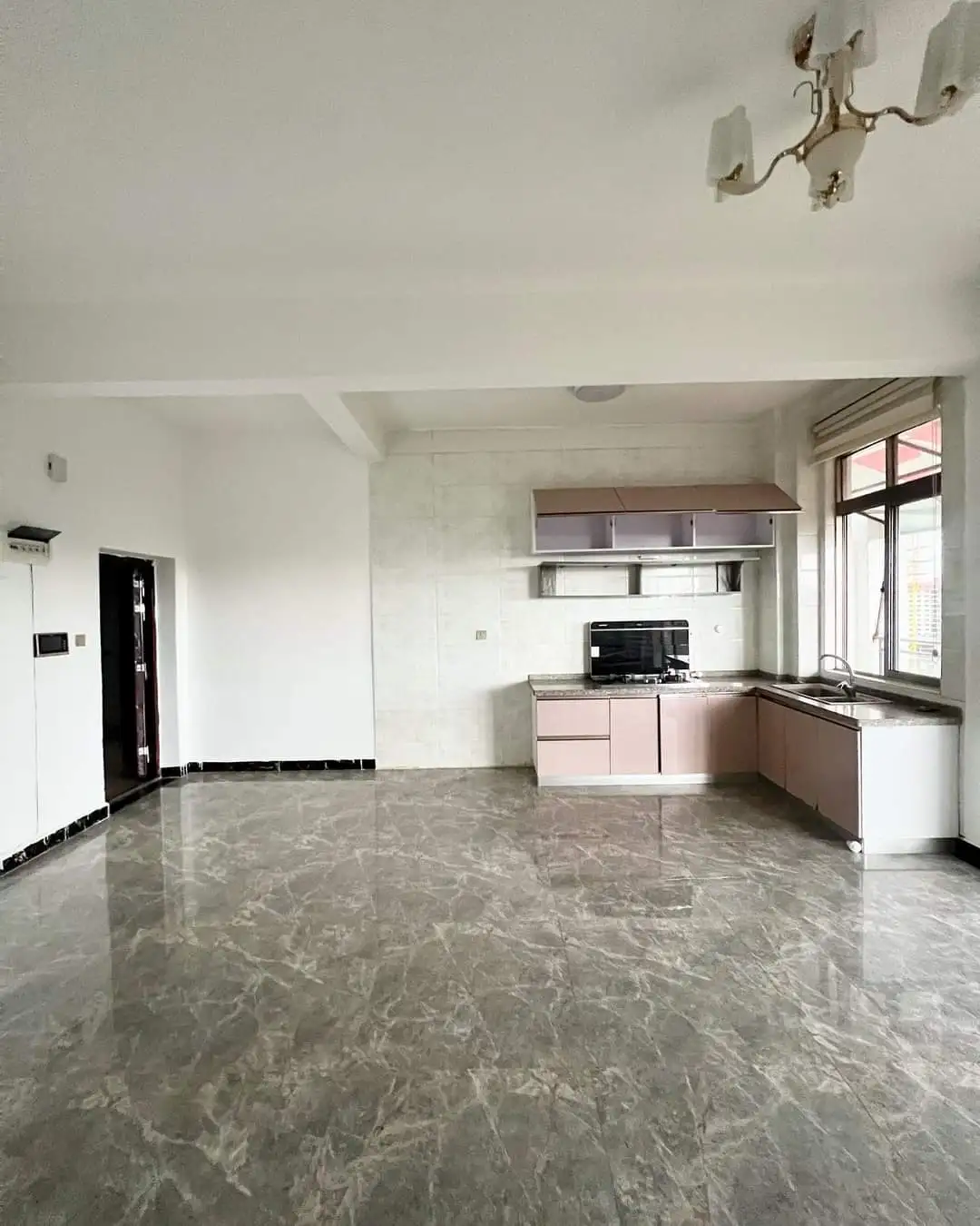 2 bedroom penthouse to let in Kileleshwa Image