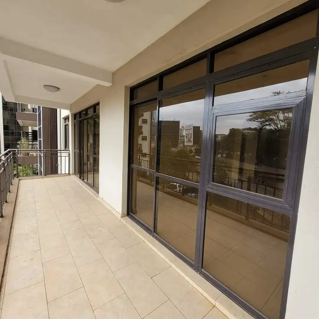 3bedroom All ensuite apartment to let In Westlands Image