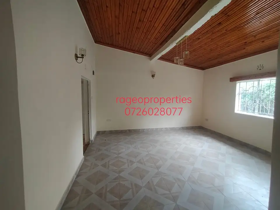 Newly refurbished colonial 3 bedroom bungalow plus dsq to let in Karen Image