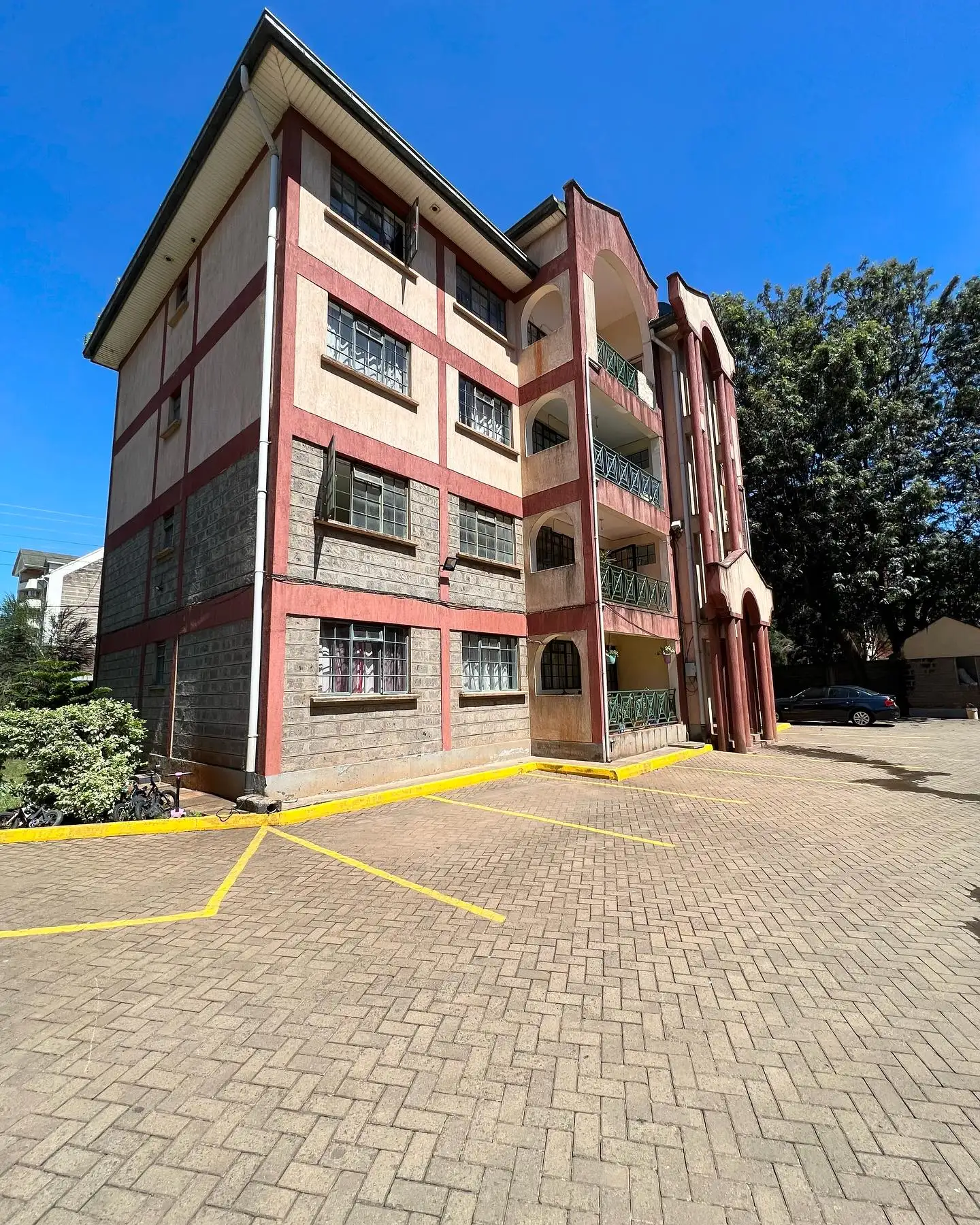 Three bedrom apartment to let near Junction Mall off Naivasha rd Image