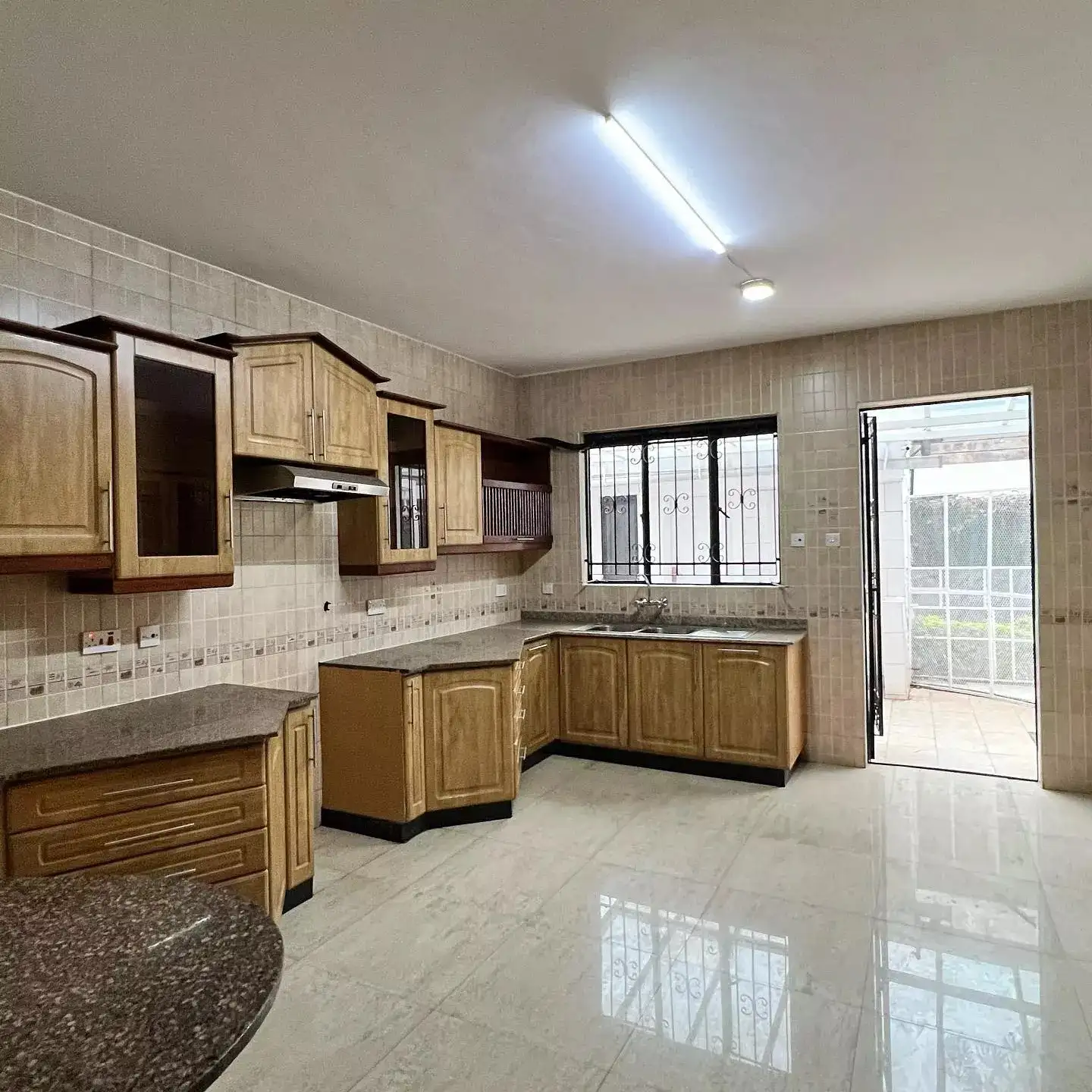 5 Bedroom Townhouse For Sale In Westlands Image