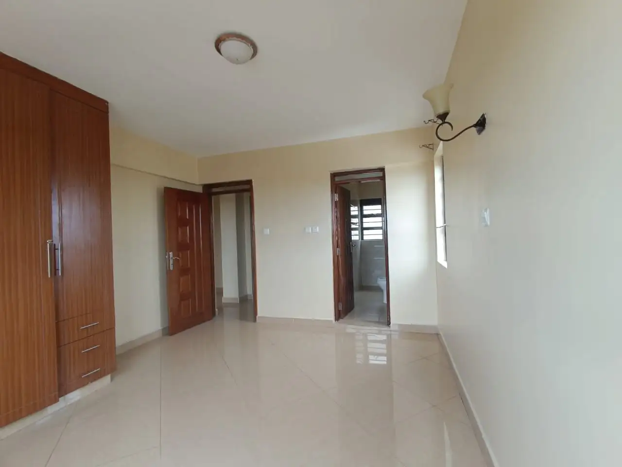 Spacious 2 bedroom apartment for rent in Garden Estate Image