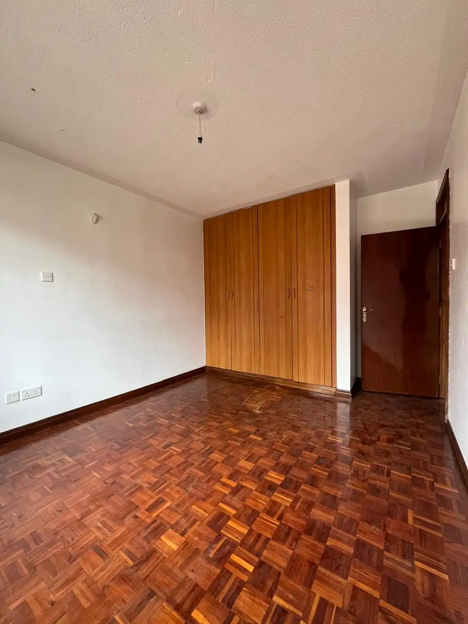 3 Bedroom Apartment To Let in Kilimani Image